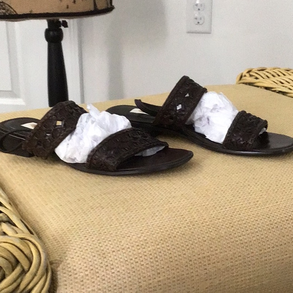 Talbots women’s sandals.